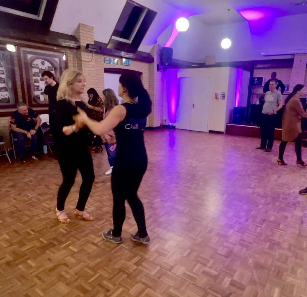 Dancing Salsa Mountnessing brentwood